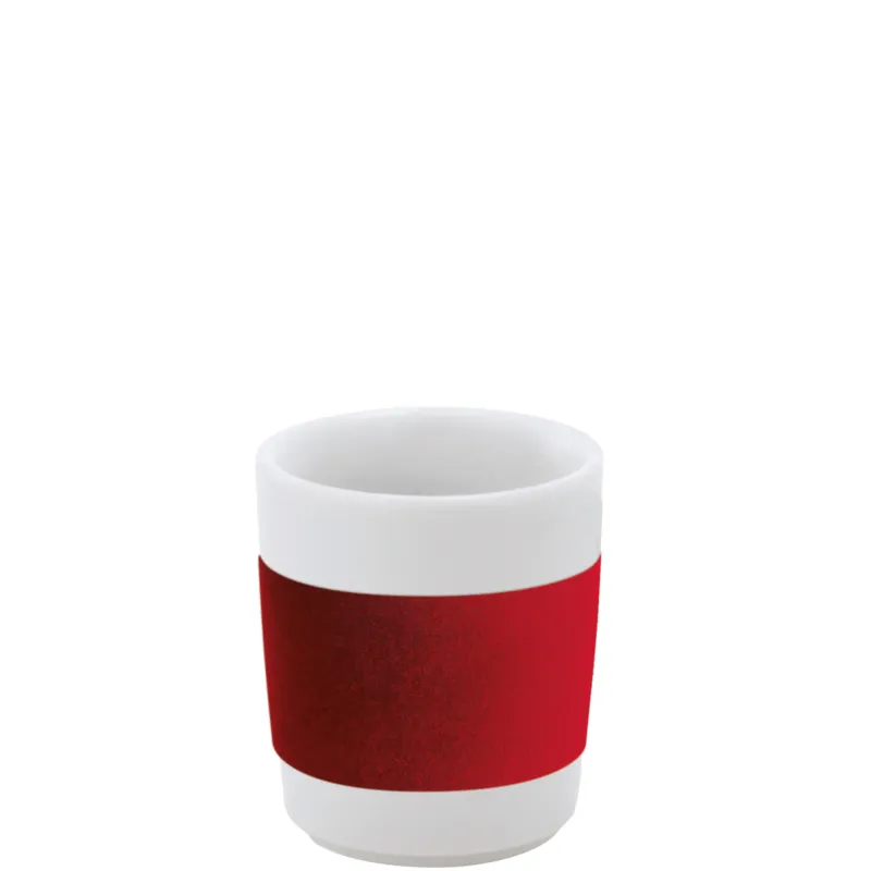 Ein weißer Keramikbecher mit einer breiten, glänzenden roten Umrandung. Der Becher hat eine gerade Form und ist nach oben hin leicht geöffnet. Der Innenraum des Bechers ist ebenfalls weiß. Der gesamte Becher ist schlicht gestaltet und hat keine weiteren Muster oder Aufdrucke. Ideal für Getränke oder als dekoratives Element.