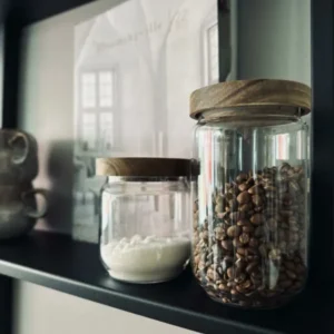 Opbevaringsglas med trælåg – 700 ml - VIAMAJA.DK
