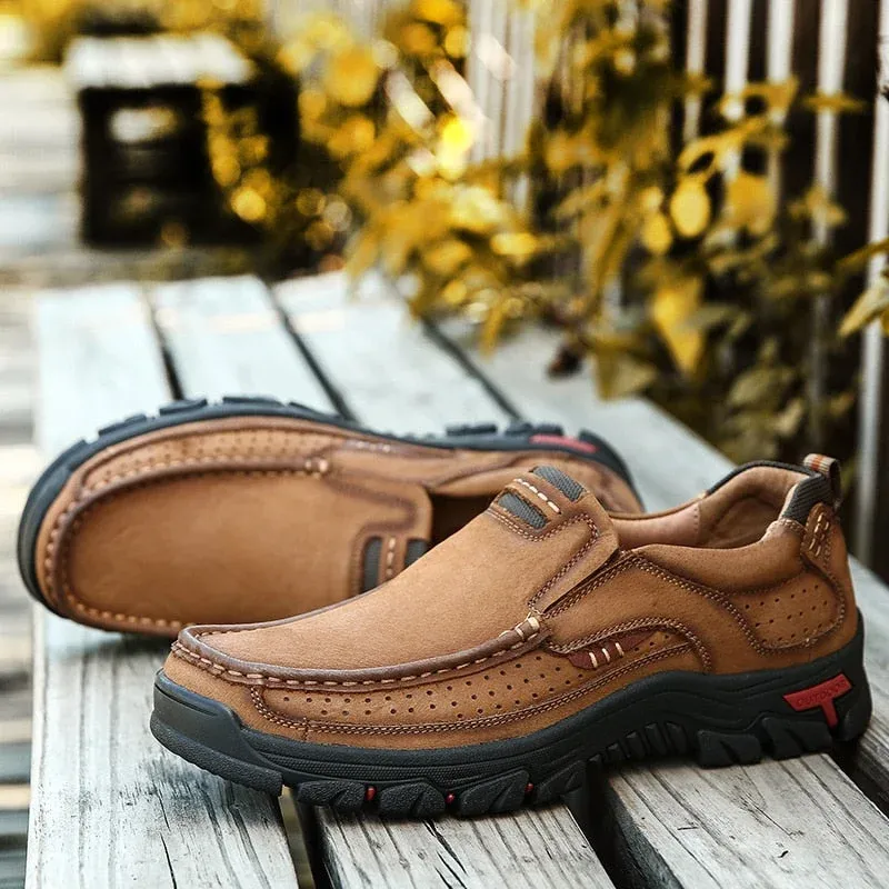 Comfortable Cowhide Leather Breathable Outdoor Hiking Shoes - Image 0